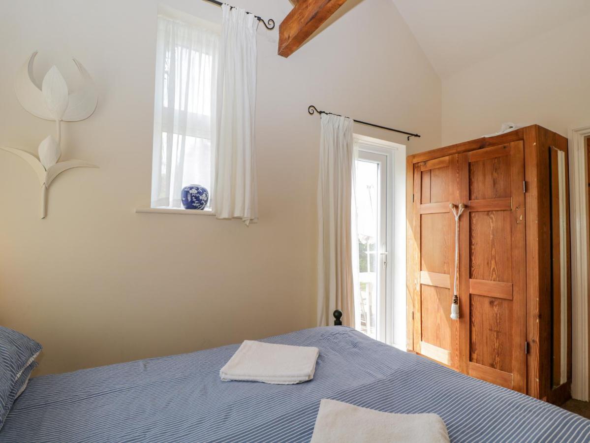 Parkfield Cottage Sturminster Marshall Exterior foto